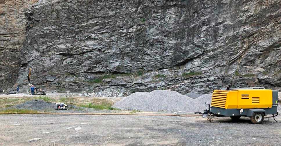 Equipamento de ar comprimido na indústria de mineração.